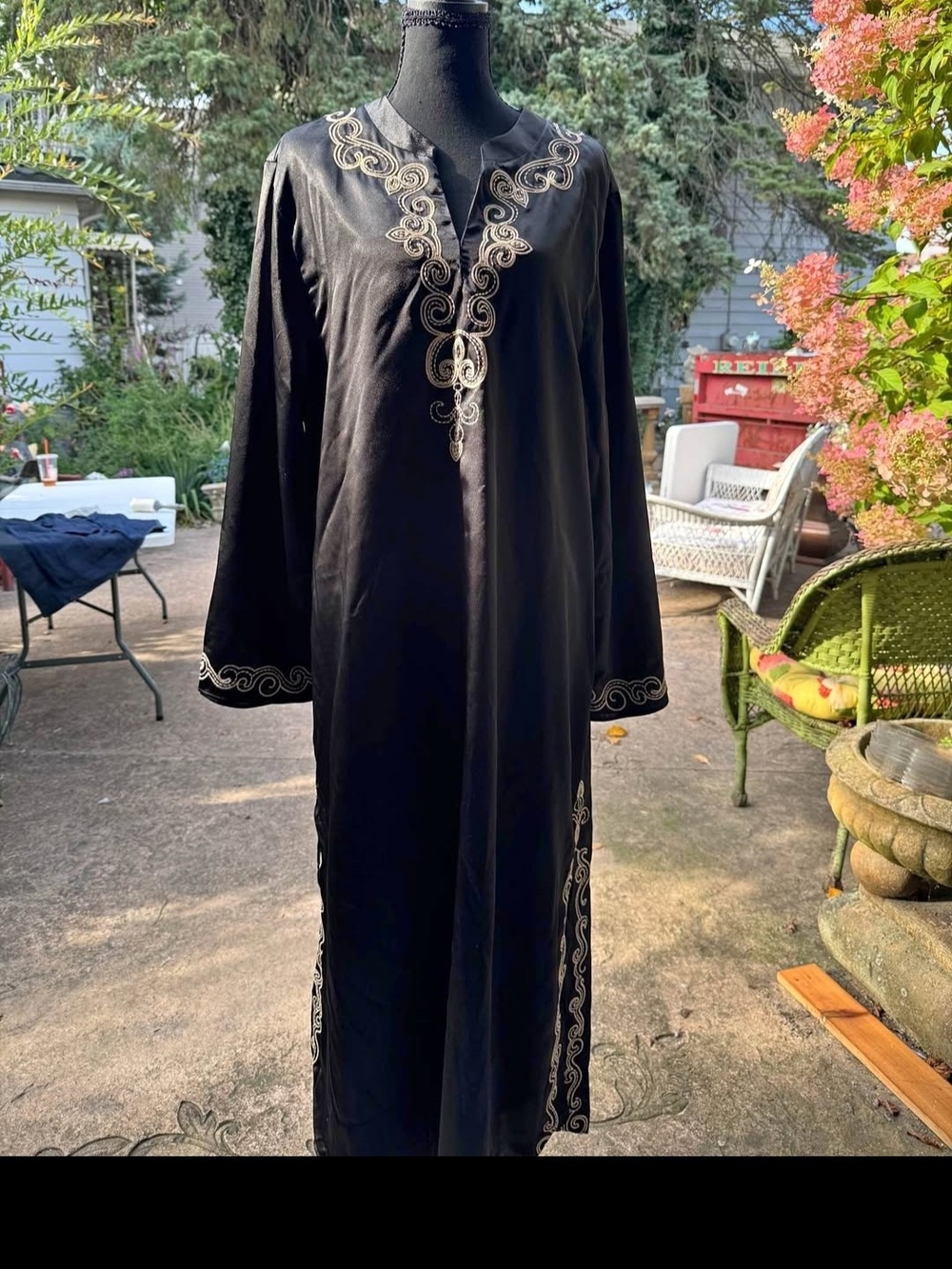 IMAN Black Long Embroidered Kaftan Robe